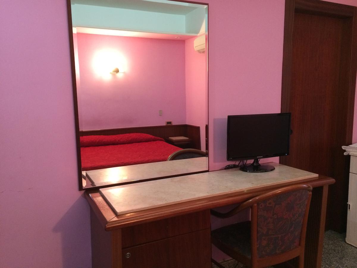 Re Di Cuori Hotel Caianello Chambre photo