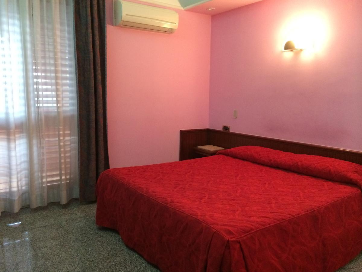Re Di Cuori Hotel Caianello Chambre photo