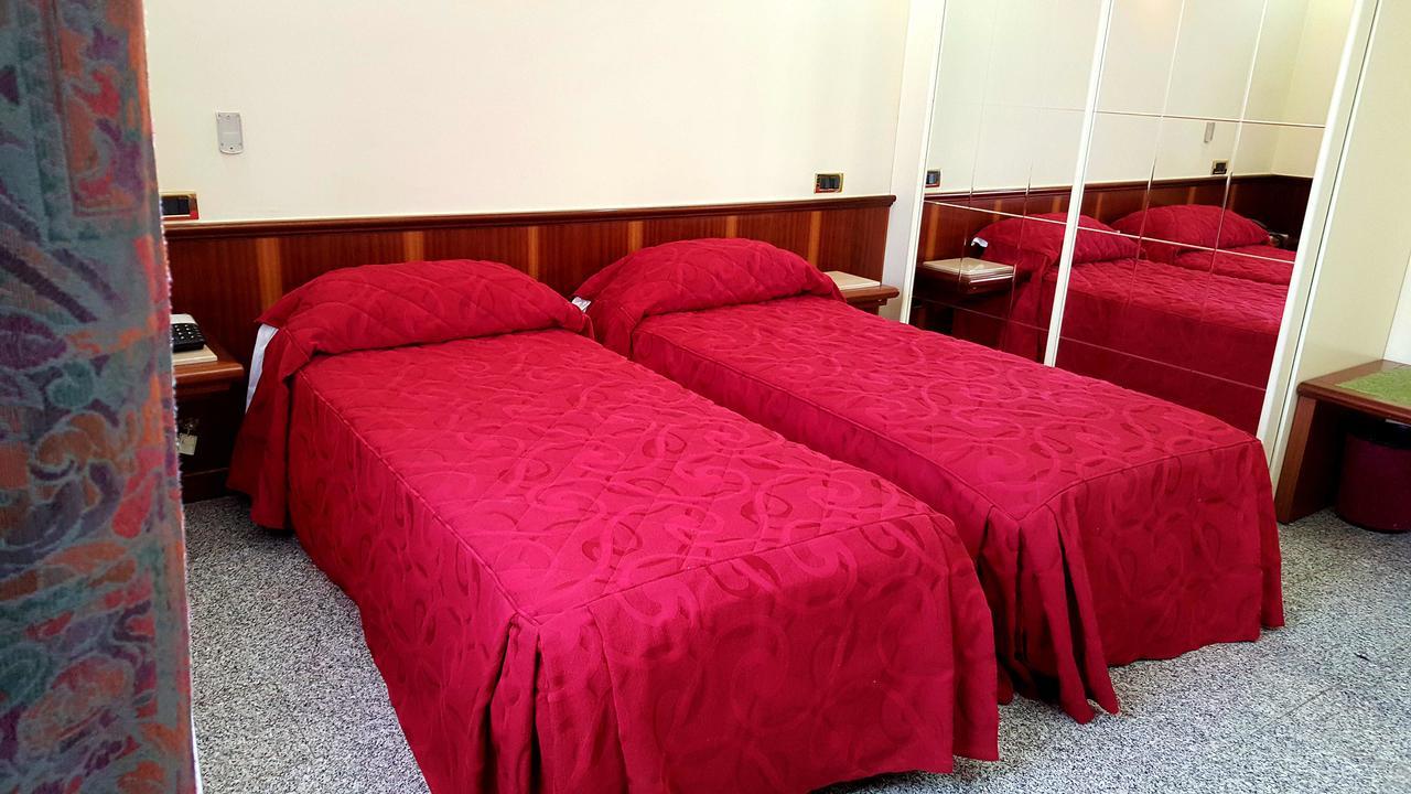 Re Di Cuori Hotel Caianello Extérieur photo