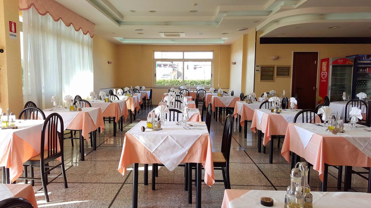 Re Di Cuori Hotel Caianello Extérieur photo